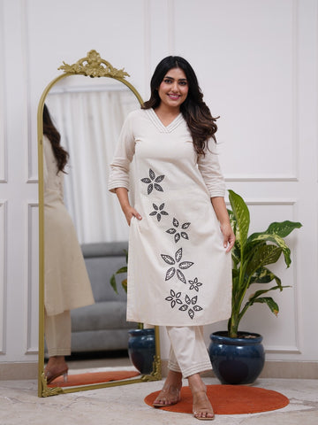 Women's Ivory Cotton Kurta Set with Floral Motif Design