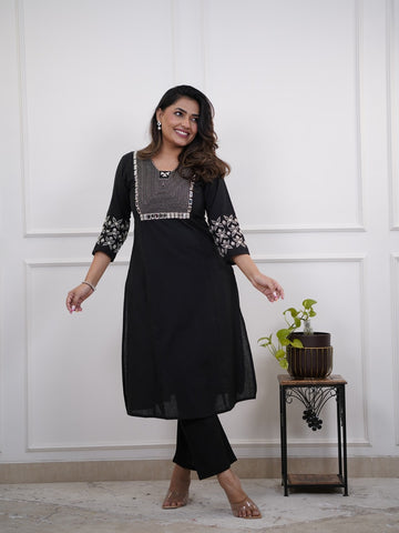 Women's Black A-Line Kurta Set with White Embroidery